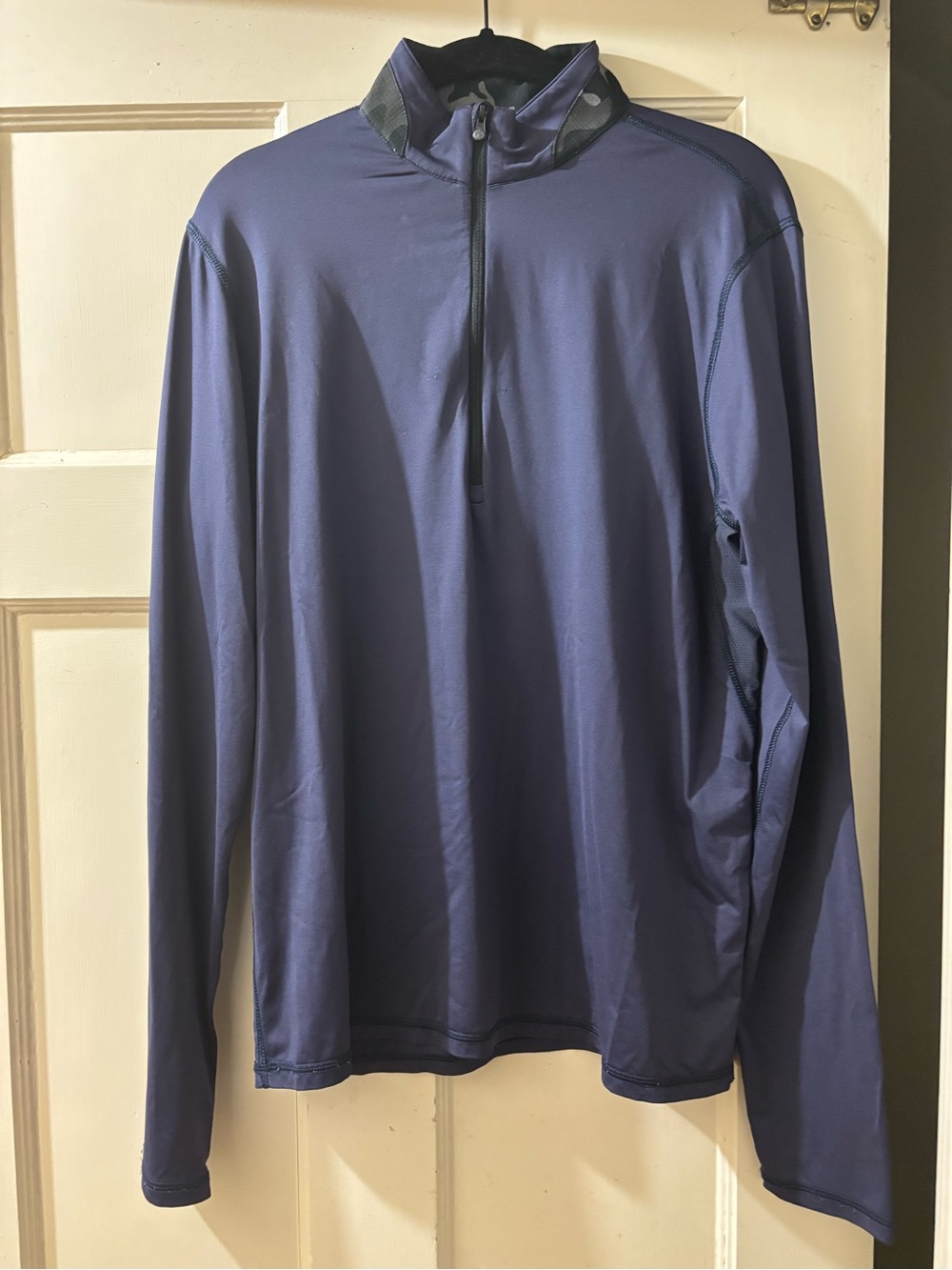 Greyson Navy Performance Pullover - Picture 4 of 4